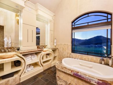A Luxury Ski Ranch On thirty Seven  Acres Close to Aspen Ski